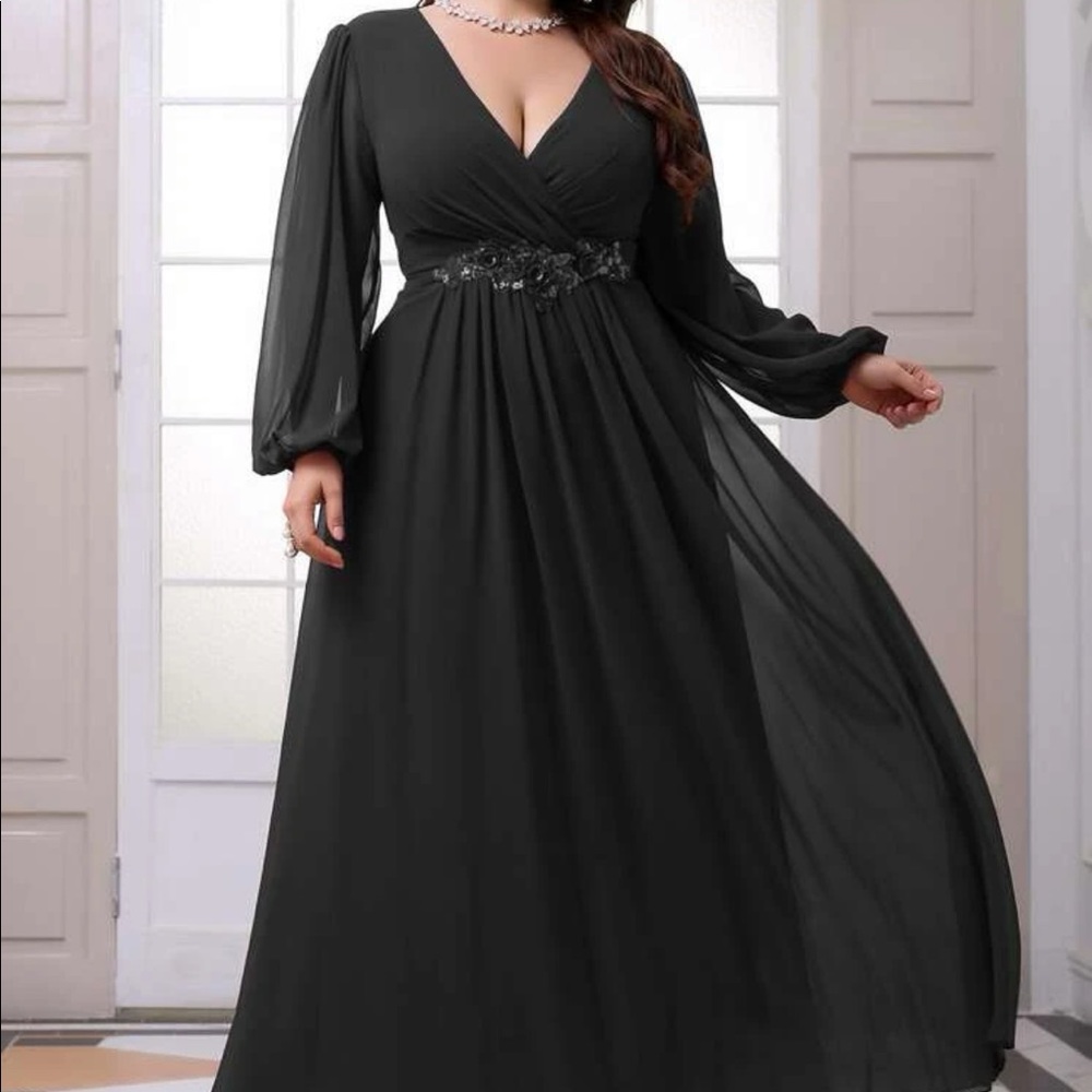 Plus Contrast Sequin Floral Appliqué Wrap Chiffon Dress Black from SHEIN